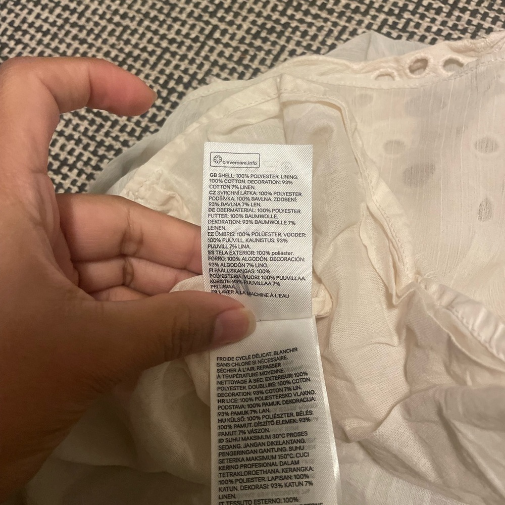 H&M Cream Eyelet Spaghetti Strap Top - Picture 4 of 5